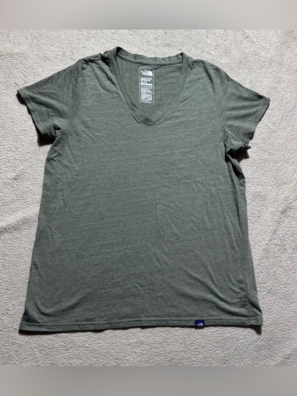 The North Face Shirt Womens XL Regular Fit Green V-Neck Short Sleeve Pullover